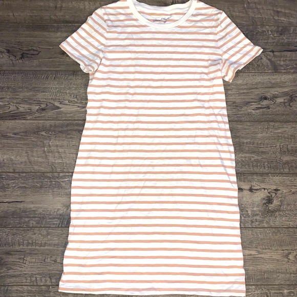 Universal Threads Stripe Short Sleeve TShirt Dress - Picture 3 of 8